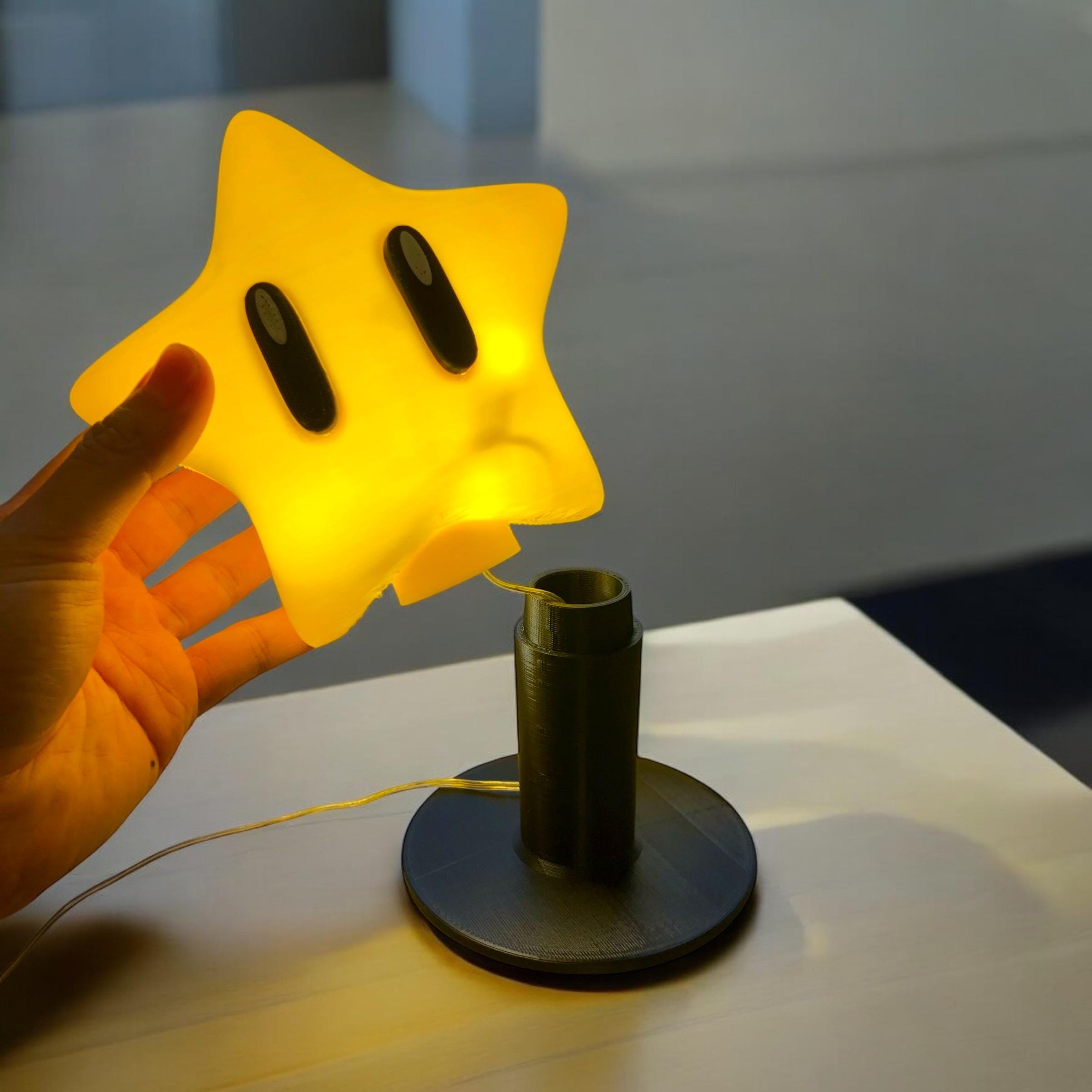 Super Mario-Inspired Power Star Tree Topper & Desk Light – Gamer Holiday Décor