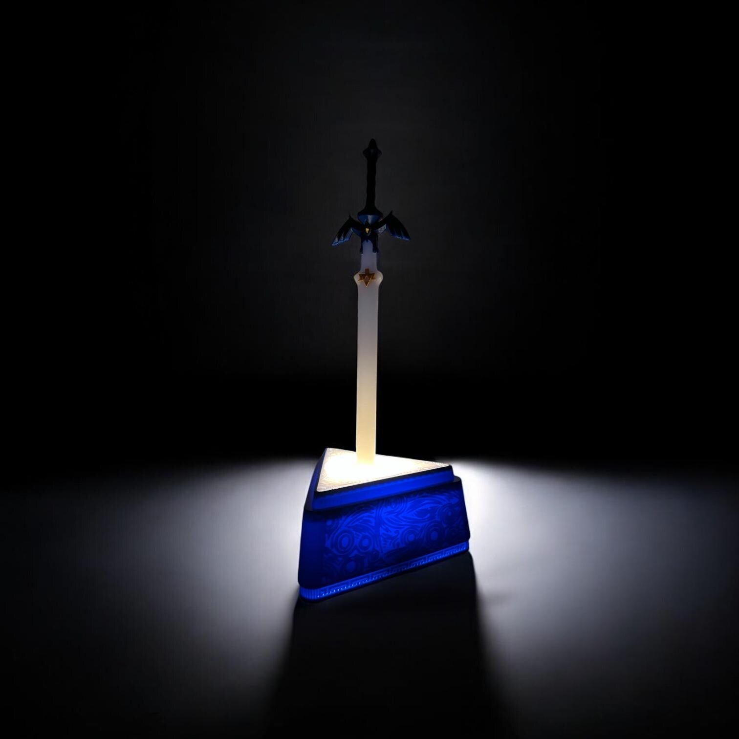 Zelda Master Sword Night Light: Glow-in-the-Dark Gamer Decor